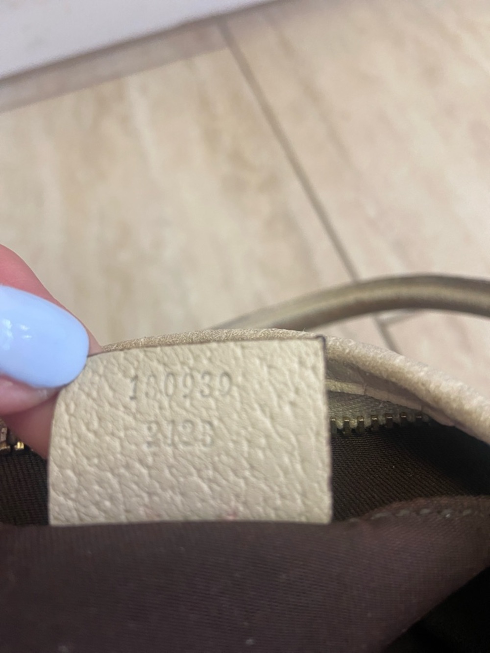 Authentic Gucci Beige and Brown Monogram Shoulder Bag - Picture 8 of 8